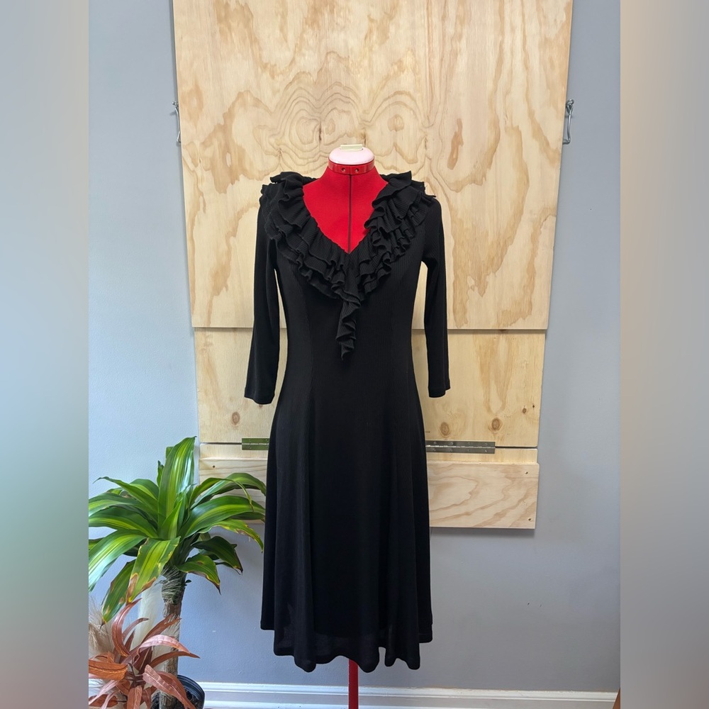 Robbie Bee Black Ruffled Long Sleeve Dress